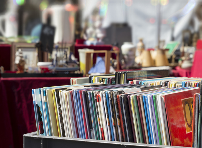 Schallplatten auf dem Flohmarkt 